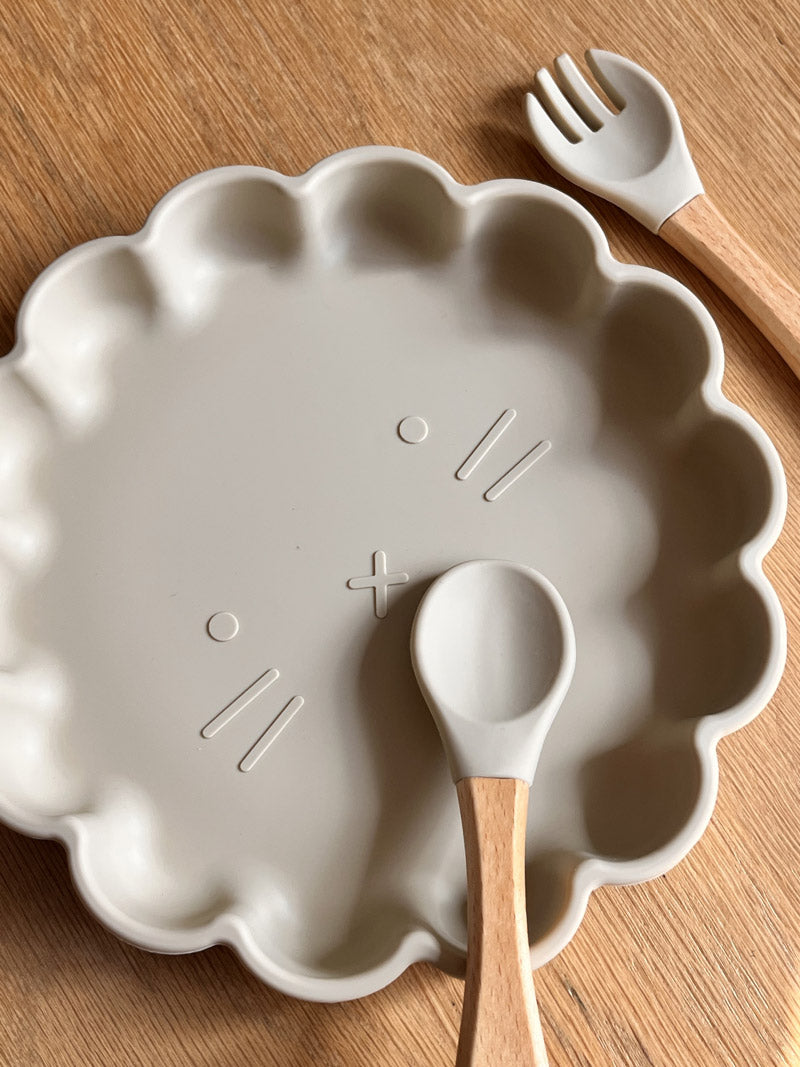 Lion suction cup plate + fork and spoon set – Beige 