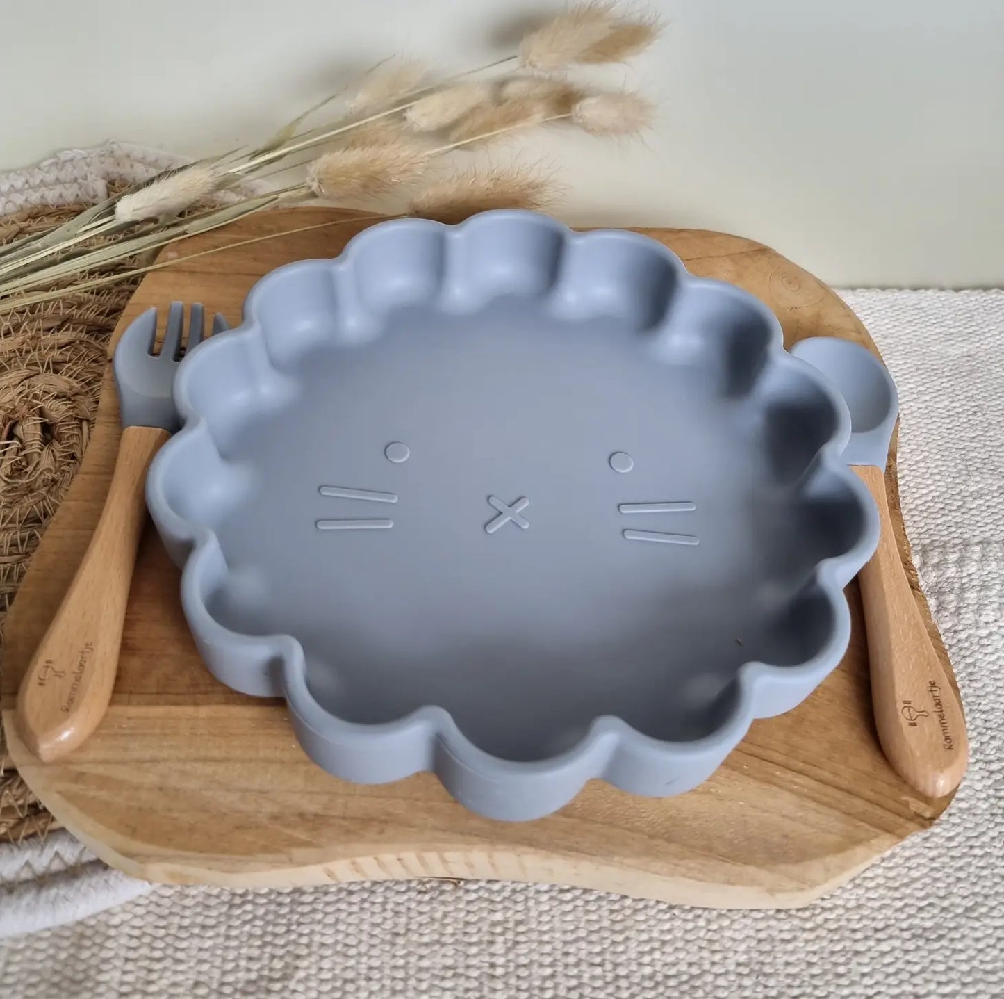 Set assiette à ventouse Lion + fourchette et cuillère – Gris bleu